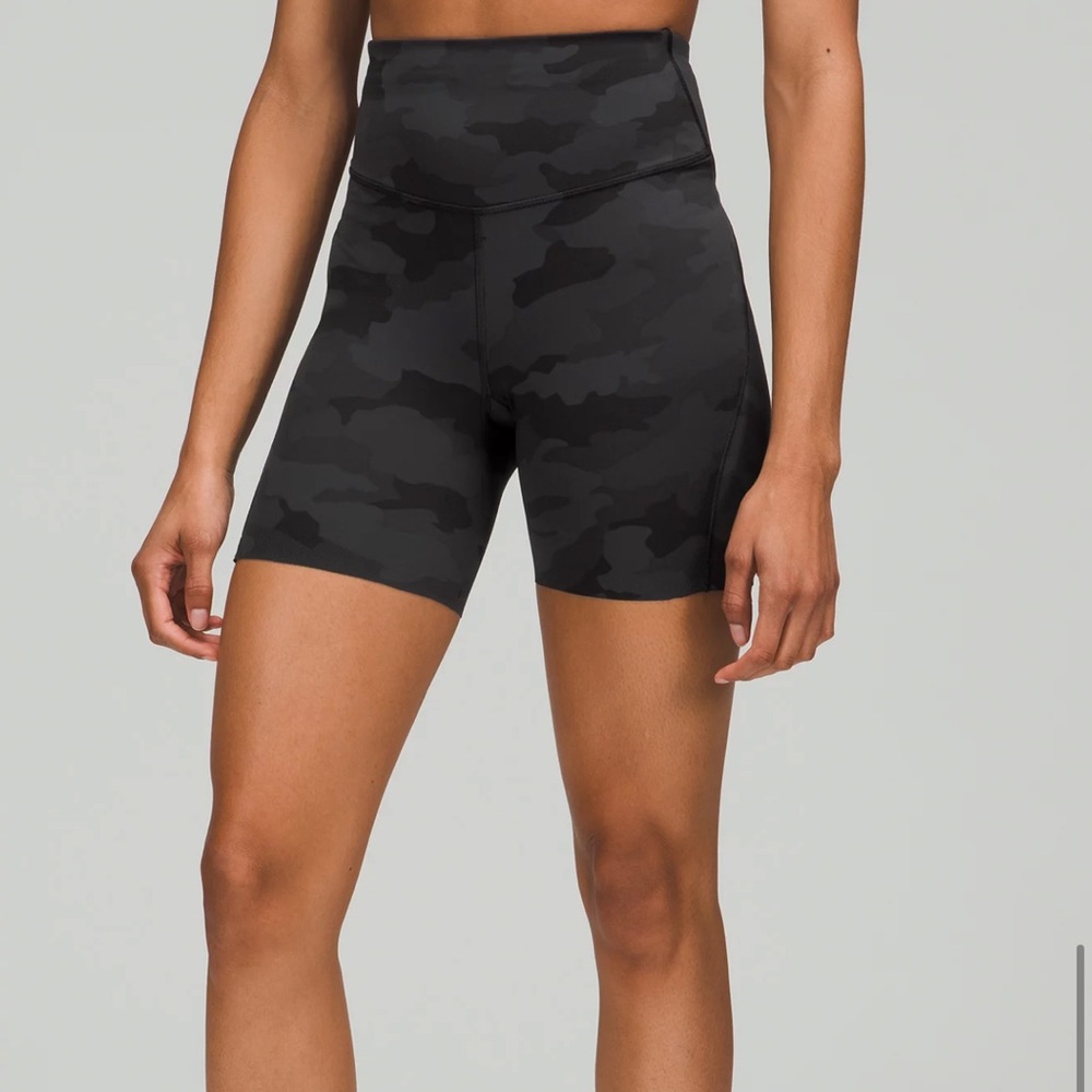 Base pace Lululemon shorts